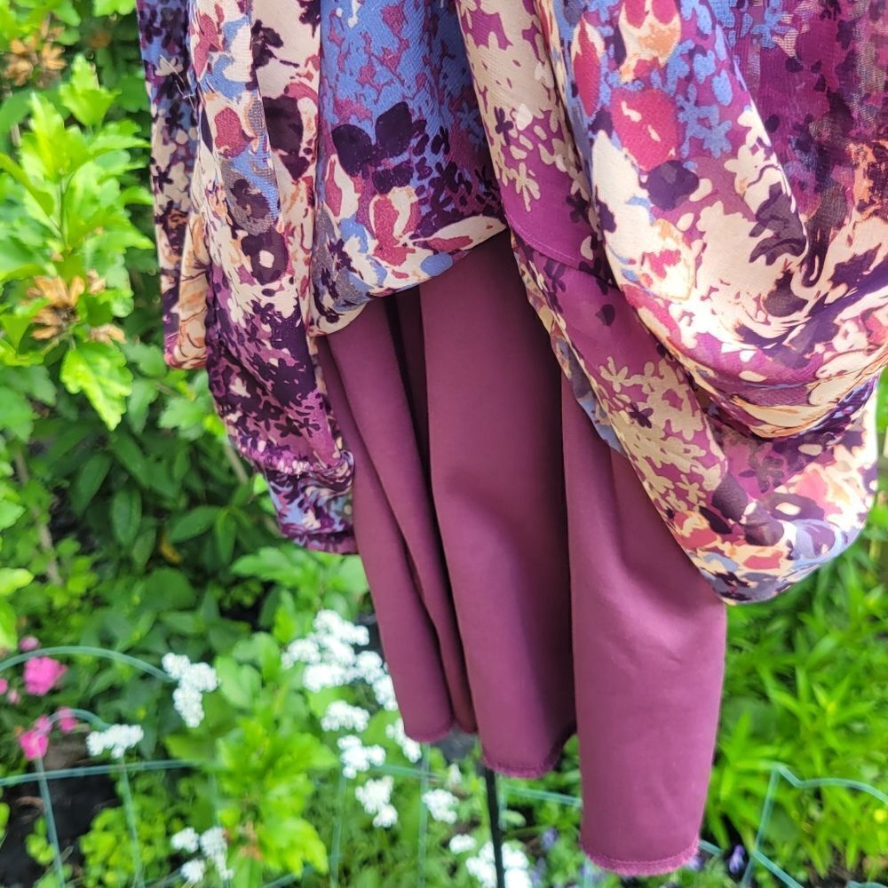 Cold Shoulder Midi Dress - Picture 4 of 9